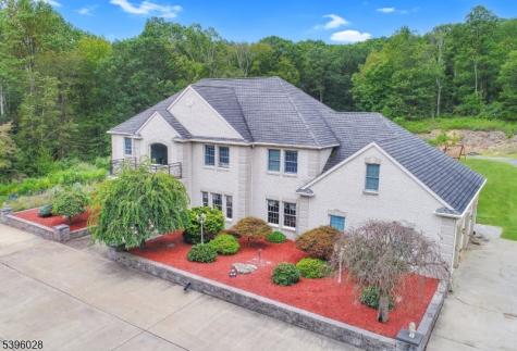87 Walnut Valley Road Blairstown NJ 07832