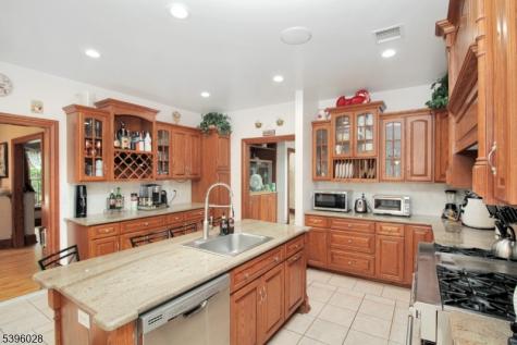 87 Walnut Valley Road Blairstown NJ 07832