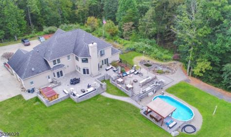 87 Walnut Valley Road Blairstown NJ 07832