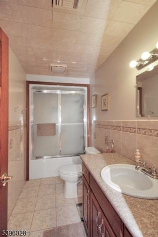 87 Walnut Valley Road Blairstown NJ 07832