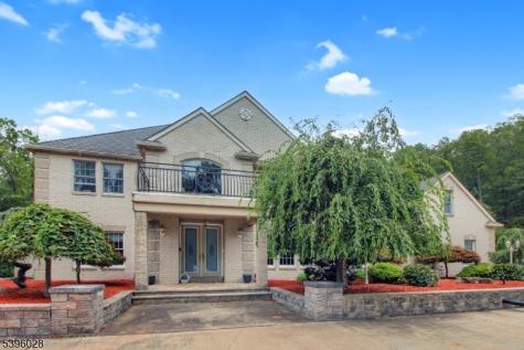 87 Walnut Valley Road Blairstown NJ 07832