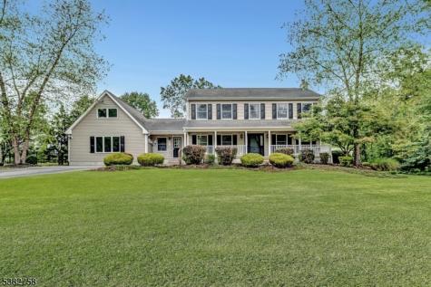526 County Road 579 Raritan NJ 08551