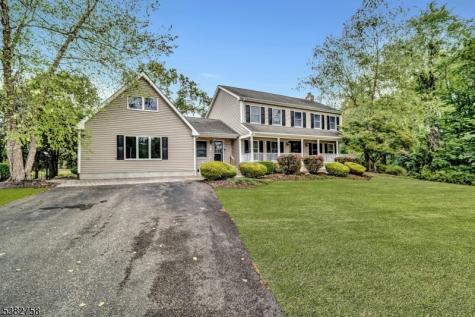 526 County Road 579 Raritan NJ 08551