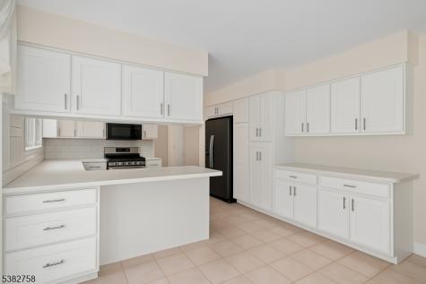 526 County Road 579 Raritan NJ 08551
