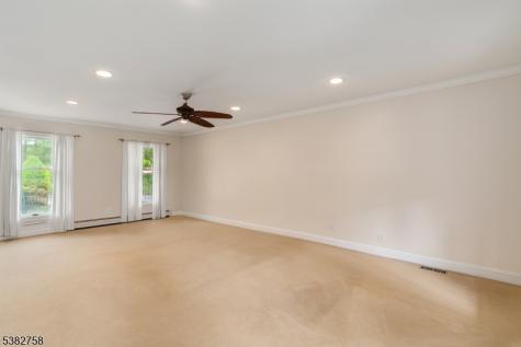 526 County Road 579 Raritan NJ 08551