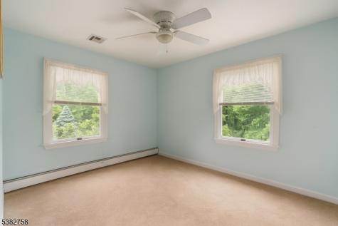 526 County Road 579 Raritan NJ 08551