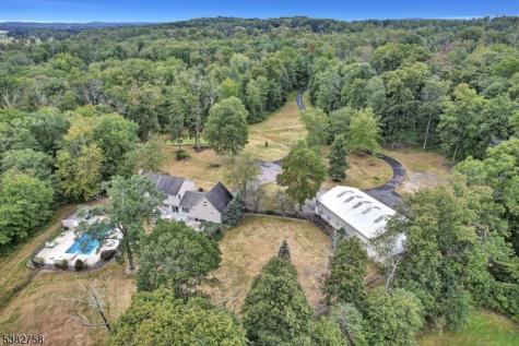 526 County Road 579 Raritan NJ 08551