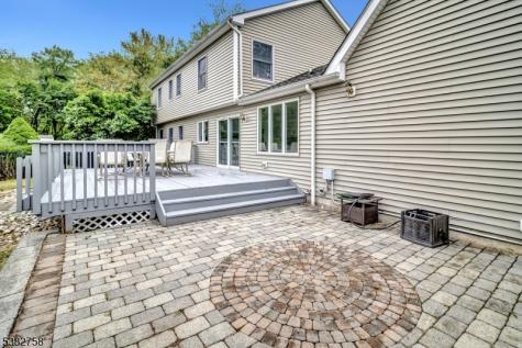 526 County Road 579 Raritan NJ 08551