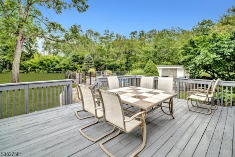526 County Road 579 Raritan NJ 08551