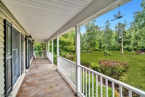 526 County Road 579 Raritan NJ 08551