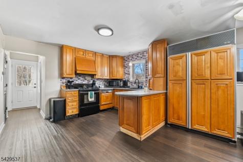 53 Pequannock Avenue Pequannock NJ 07440
