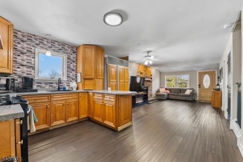 53 Pequannock Avenue Pequannock NJ 07440