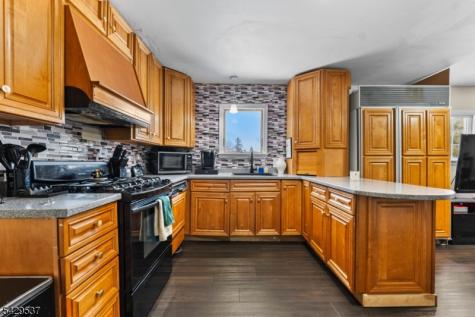 53 Pequannock Avenue Pequannock NJ 07440
