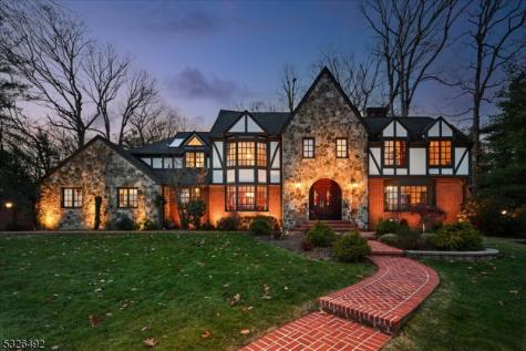 545 Johnston Drive Watchung NJ 07069
