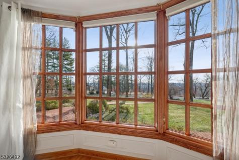 545 Johnston Drive Watchung NJ 07069