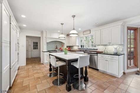 545 Johnston Drive Watchung NJ 07069