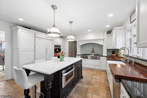545 Johnston Drive Watchung NJ 07069