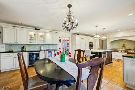 545 Johnston Drive Watchung NJ 07069