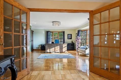 545 Johnston Drive Watchung NJ 07069