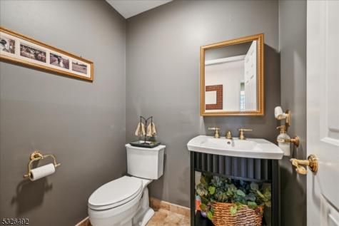 545 Johnston Drive Watchung NJ 07069