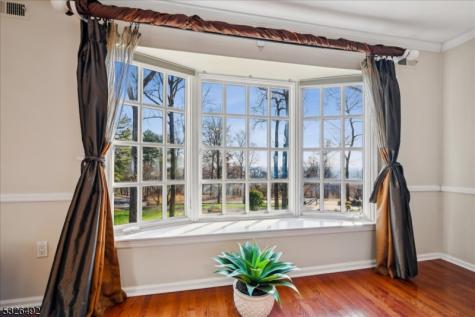 545 Johnston Drive Watchung NJ 07069