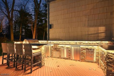 545 Johnston Drive Watchung NJ 07069