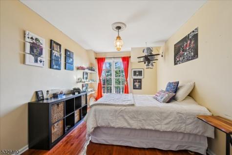 545 Johnston Drive Watchung NJ 07069
