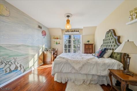 545 Johnston Drive Watchung NJ 07069