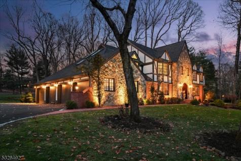 545 Johnston Drive Watchung NJ 07069