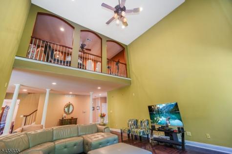 30 Rue Chagall Franklin NJ 08873