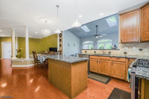 30 Rue Chagall Franklin NJ 08873