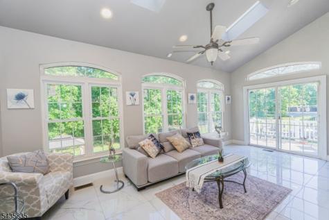 30 Rue Chagall Franklin NJ 08873