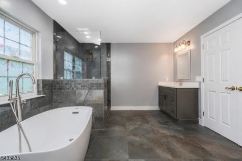 30 Rue Chagall Franklin NJ 08873