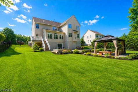 30 Rue Chagall Franklin NJ 08873