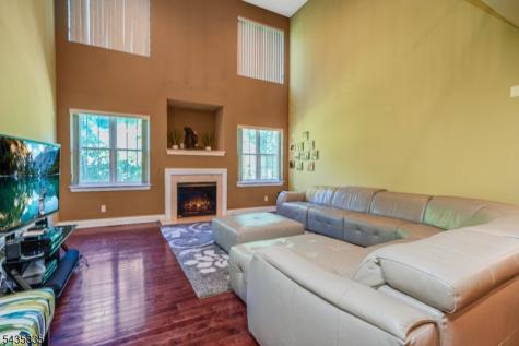 30 Rue Chagall Franklin NJ 08873