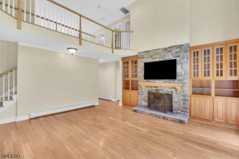 109 Overlook Avenue East Hanover NJ 07936