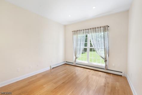 109 Overlook Avenue East Hanover NJ 07936
