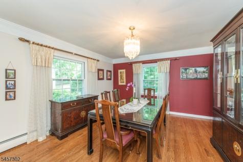 390 Ski Trail Kinnelon NJ 07405