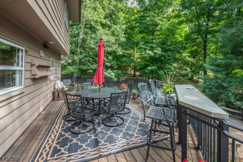 390 Ski Trail Kinnelon NJ 07405