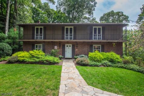 390 Ski Trail Kinnelon NJ 07405
