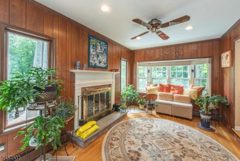 390 Ski Trail Kinnelon NJ 07405