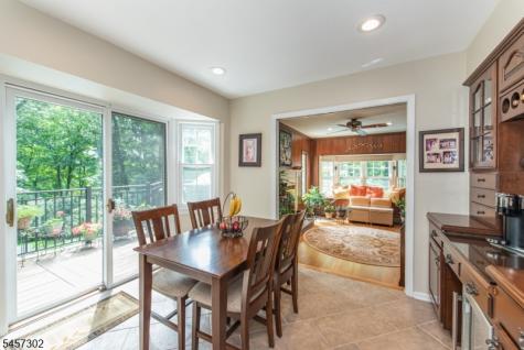 390 Ski Trail Kinnelon NJ 07405