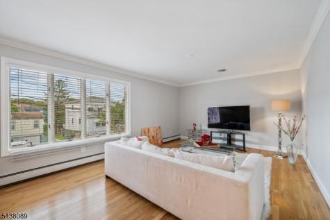 45 Grunwald Street Clifton NJ 07013