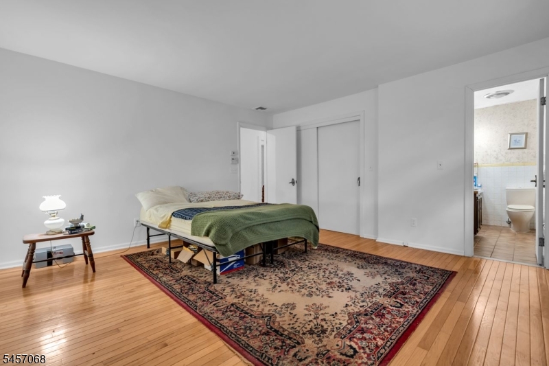 1996 Amwell Road Franklin NJ 08873