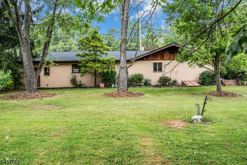 1996 Amwell Road Franklin NJ 08873