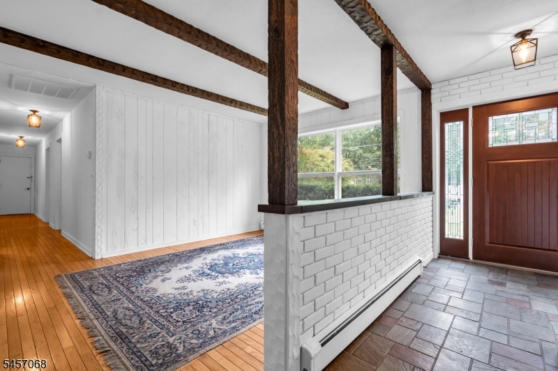 1996 Amwell Road Franklin NJ 08873