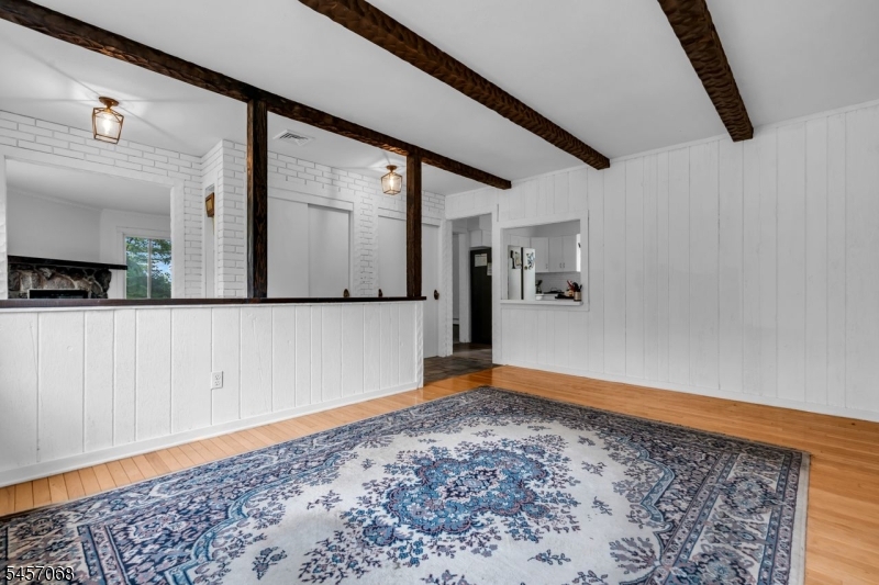 1996 Amwell Road Franklin NJ 08873