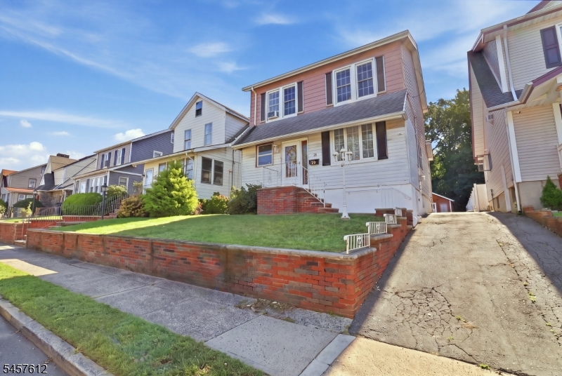 28 Perry Street Belleville NJ 07109