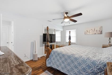 60 Fordham Drive Aberdeen NJ 07747