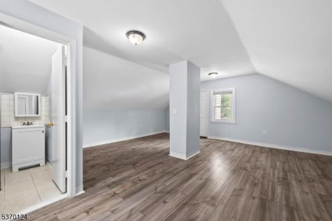 73 N 6th Street Paterson NJ 07522
